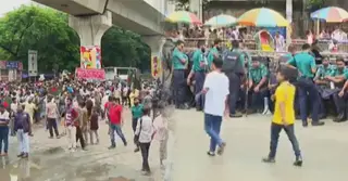 জুলাই সনদ ও ঘোষণাপত্র ঘোষণার দাবিতে শাহবাগ অবরোধ জুলাইযোদ্ধাদের